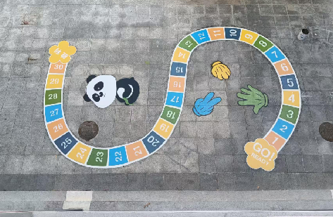 新平地面游戏彩绘