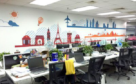 新平教你设计办公室墙绘的方法。